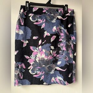 Ann Taylor Floral Pencil Skirt in Black, Blue & Pink size 4